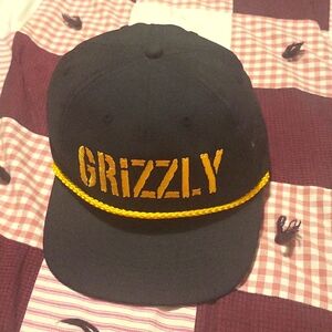 Grizzly baseball cap